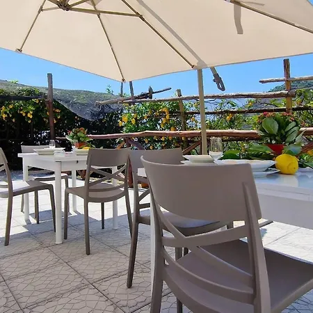 In Lemon Grove With Sea Views & Sea Breeze Villa