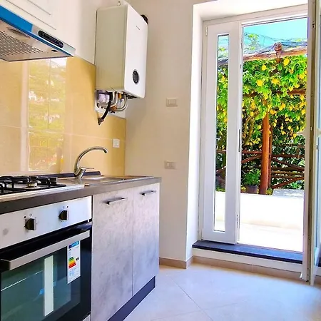 In Lemon Grove With Sea Views & Sea Breeze * Minori